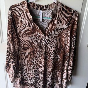 Brown and Tan Graphic Blouse with 3/4 Sleeves and Mandarin Collar